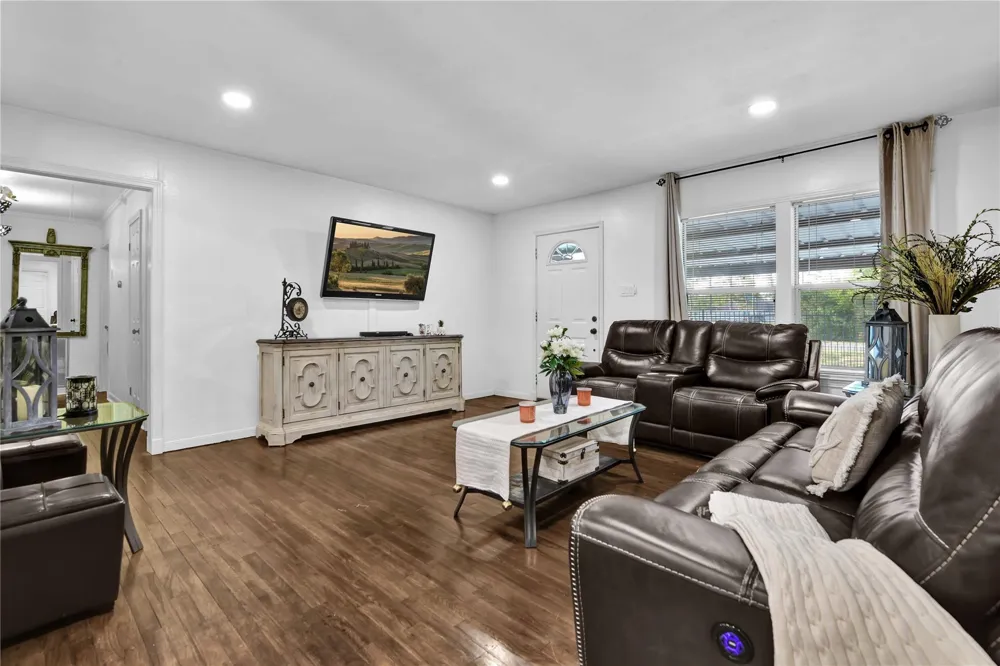 16326 Bear Bayou Drive Channelview, TX 77530