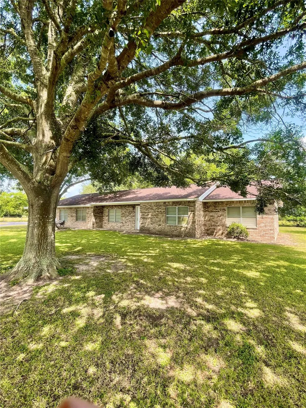 1840 Loop 522 Ganado, TX 77962