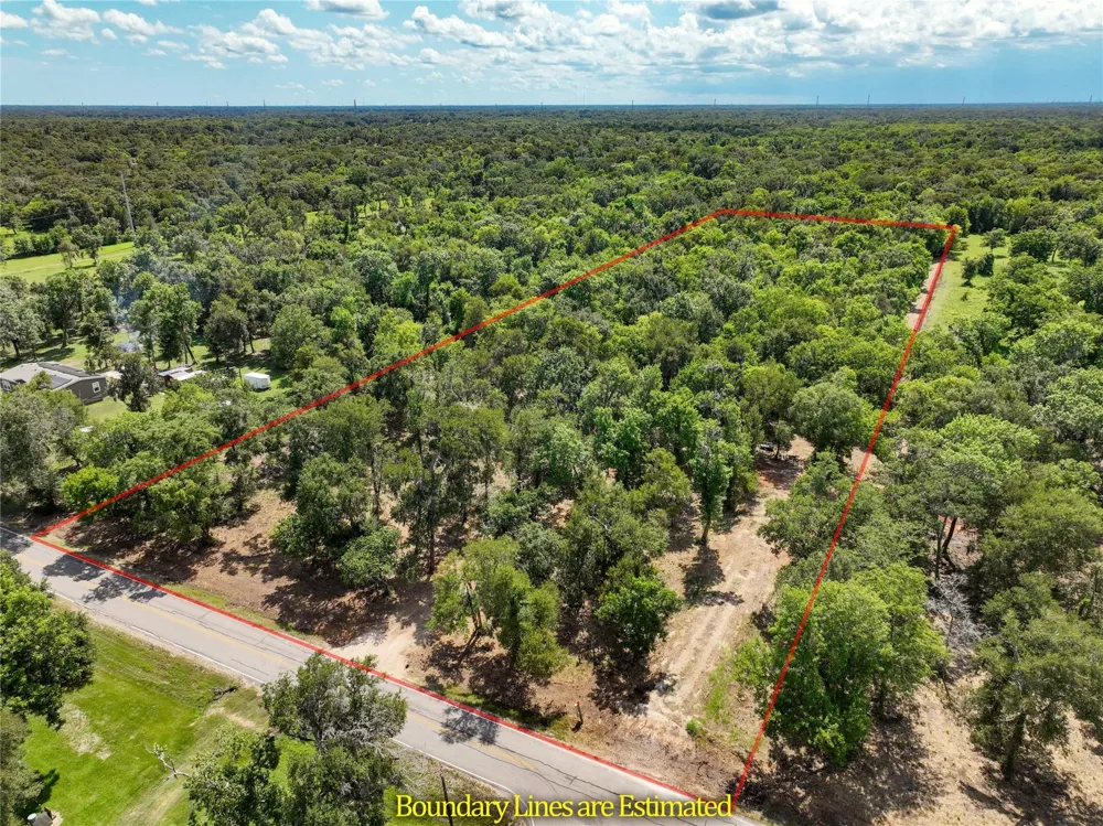 2289 Cr-851 Brazoria, TX 77422