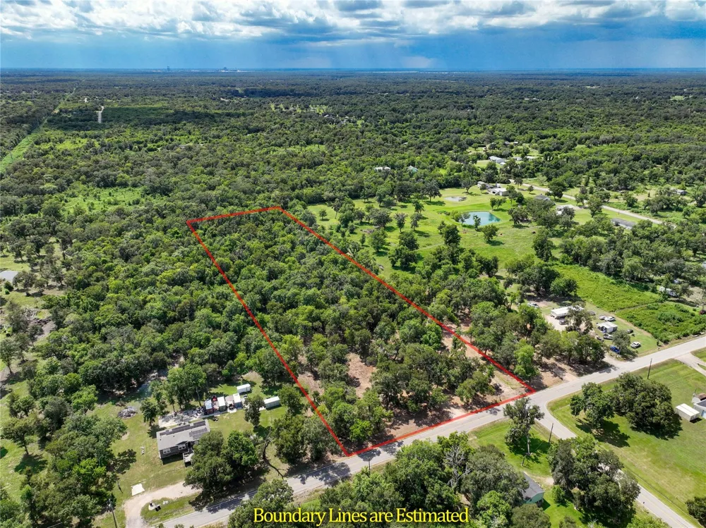2289 Cr-851 Brazoria, TX 77422