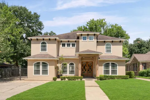 2012 Forest Hill Boulevard