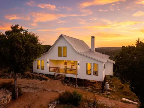 4010 Summit Hurst