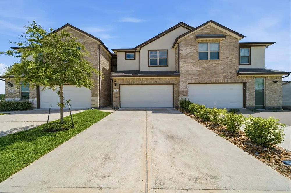 7116 Elgin Street Pearland, TX 77584