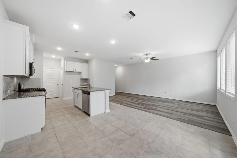 7116 Elgin Street Pearland, TX 77584