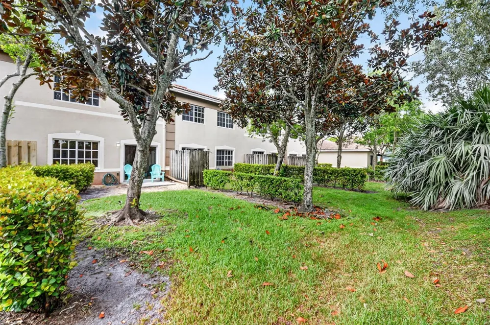 6691 Old Farm Trail Boynton Beach, FL 33437