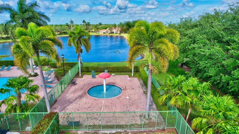 6691 Old Farm Trail Boynton Beach, FL 33437