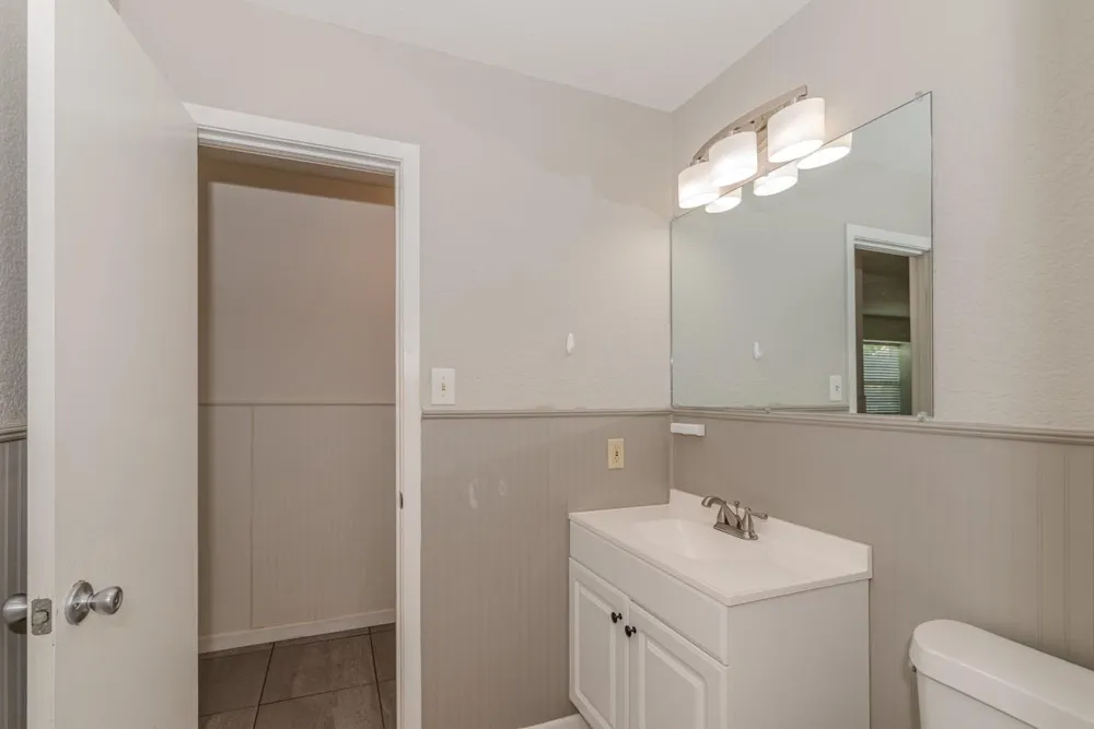 135 W Barkley Street Sour Lake, TX 77659