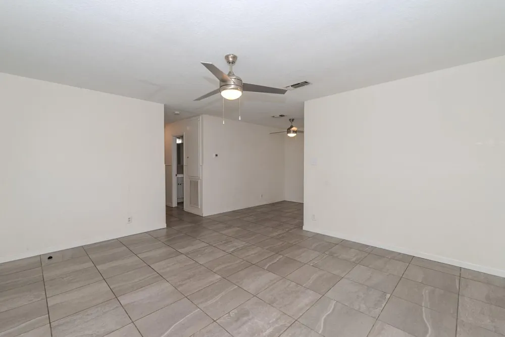 135 W Barkley Street Sour Lake, TX 77659