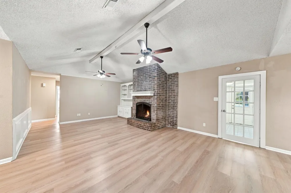 13317 Rene Circle Santa Fe, TX 77510