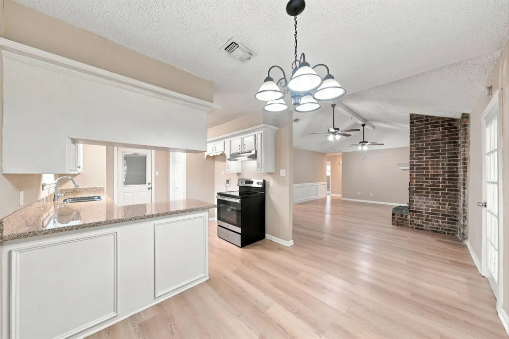 13317 Rene Circle Santa Fe, TX 77510