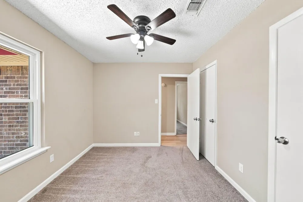 13317 Rene Circle Santa Fe, TX 77510