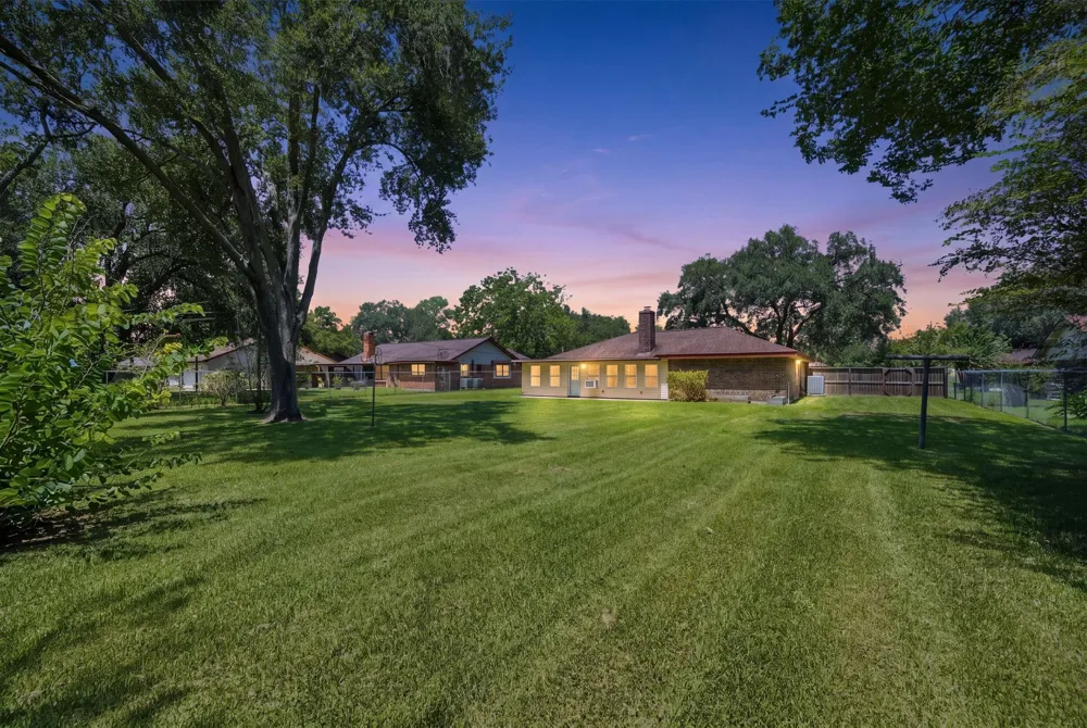 13317 Rene Circle Santa Fe, TX 77510