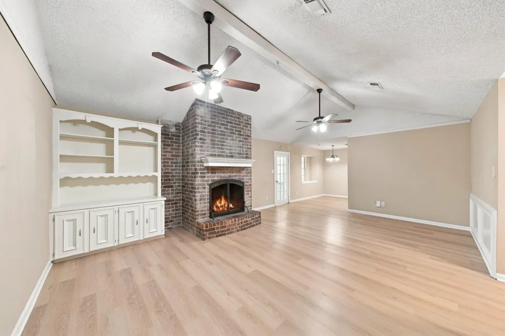 13317 Rene Circle Santa Fe, TX 77510