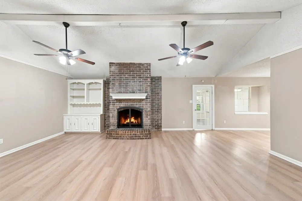 13317 Rene Circle Santa Fe, TX 77510