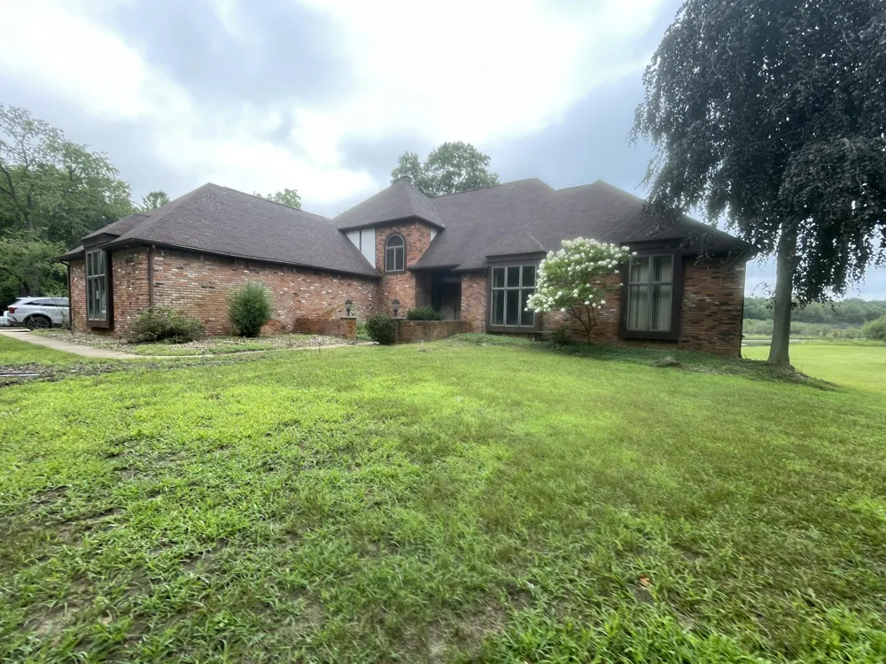4635 S Jackson Road Jackson, MI 49201