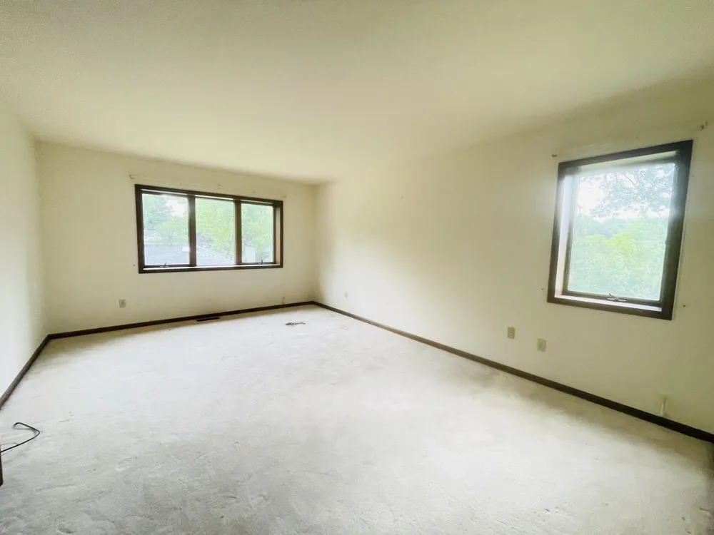 4635 S Jackson Road Jackson, MI 49201