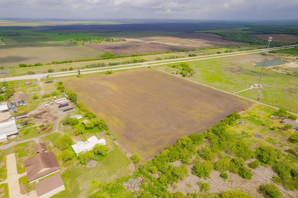Us Highway 77 Driscoll, TX 78408