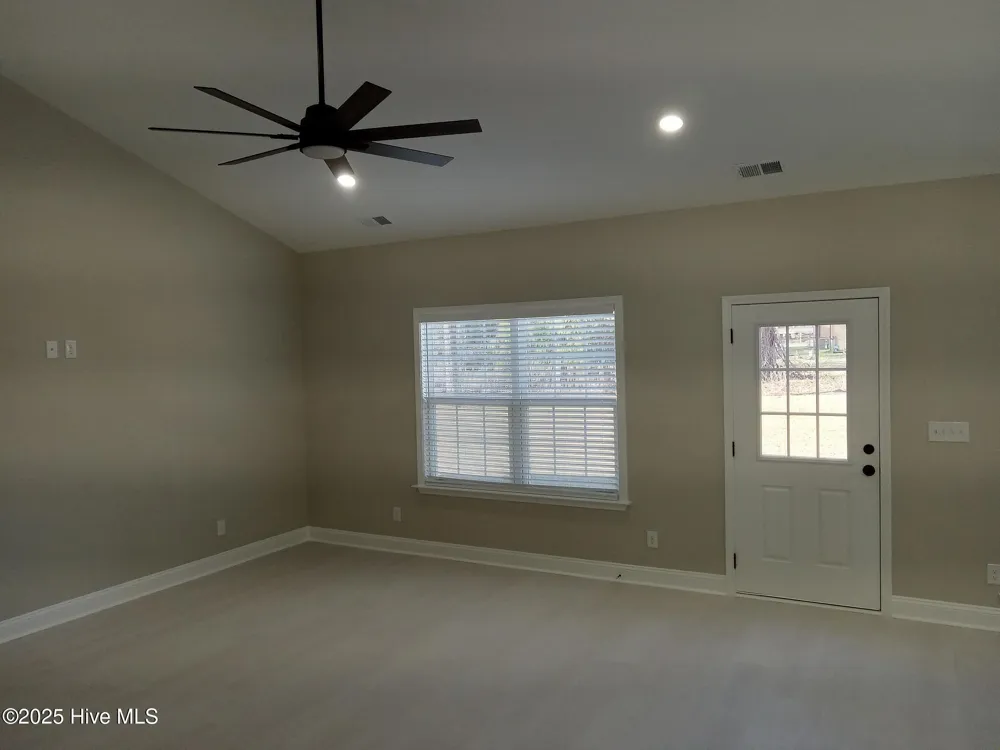 525 Vineland Drive Whiteville, NC 28472
