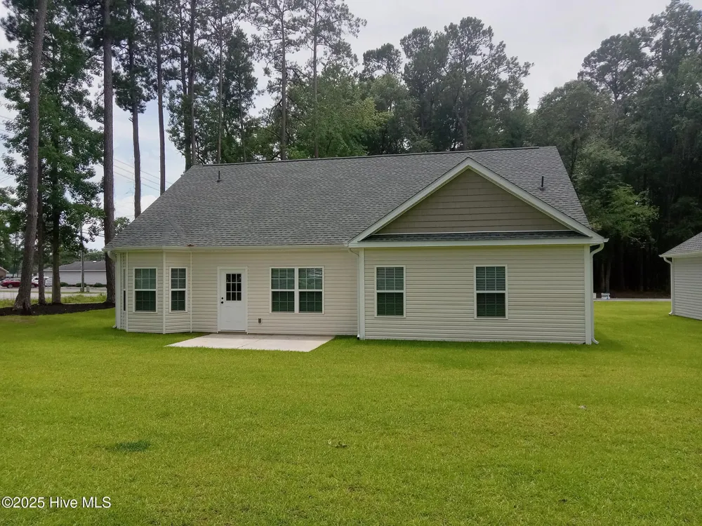 525 Vineland Drive Whiteville, NC 28472
