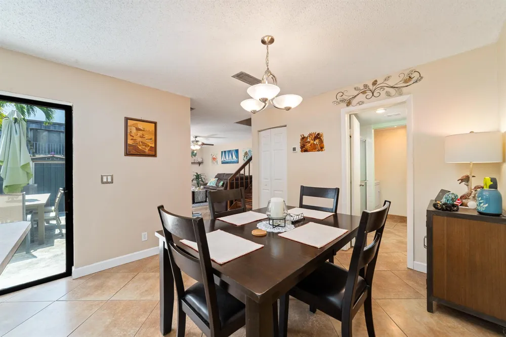 1704 FOREST LAKES CIRCLE #A West Palm Beach, FL 33406