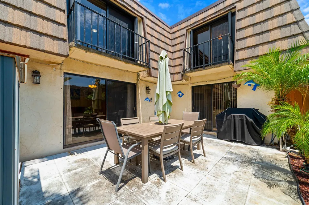1704 FOREST LAKES CIRCLE #A West Palm Beach, FL 33406