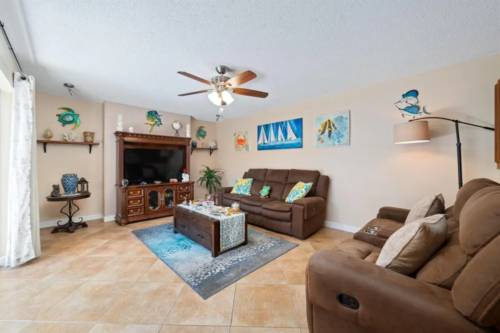 1704 FOREST LAKES CIRCLE #A West Palm Beach, FL 33406