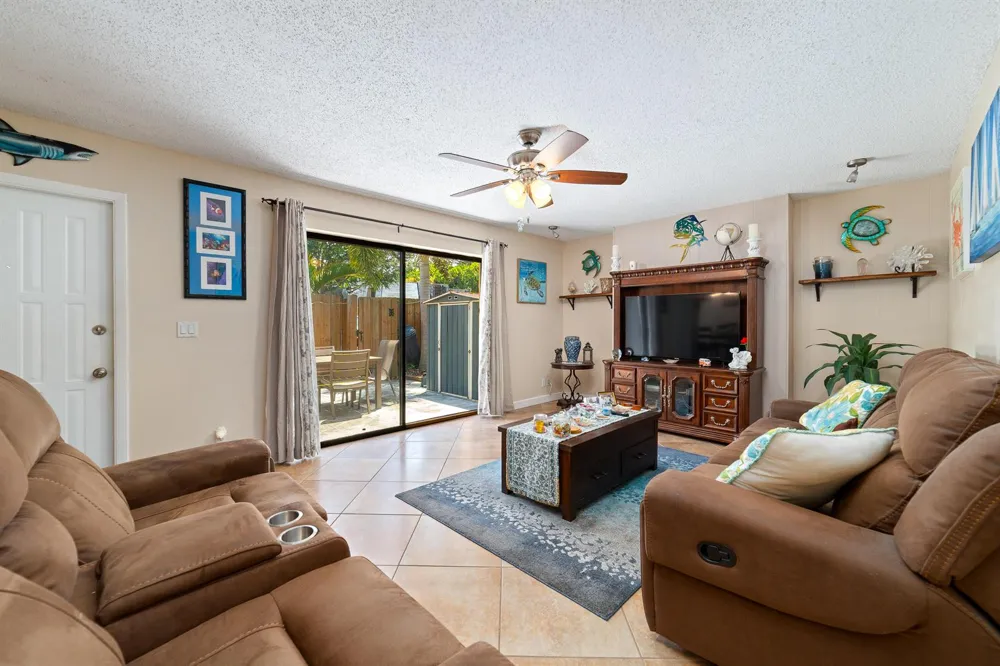 1704 FOREST LAKES CIRCLE #A West Palm Beach, FL 33406