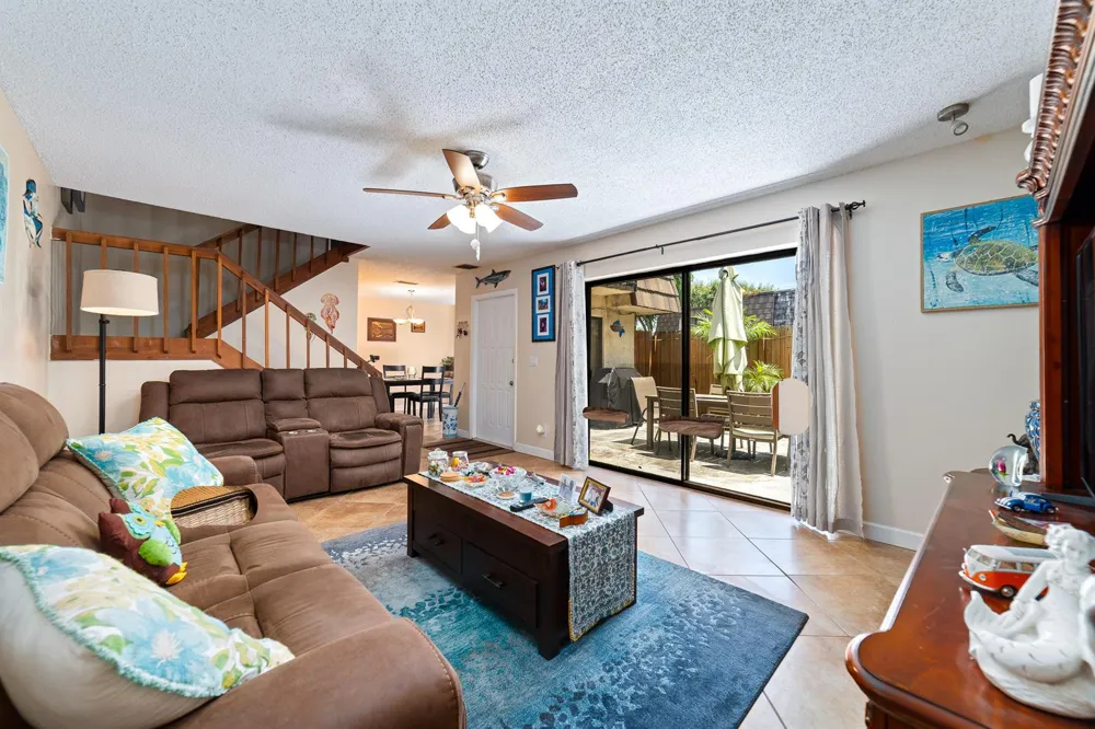 1704 FOREST LAKES CIRCLE #A West Palm Beach, FL 33406