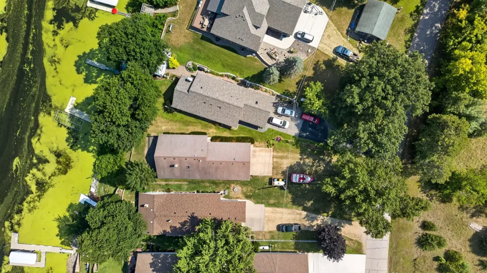 65054 140th Avenue Wabasha, MN 55981