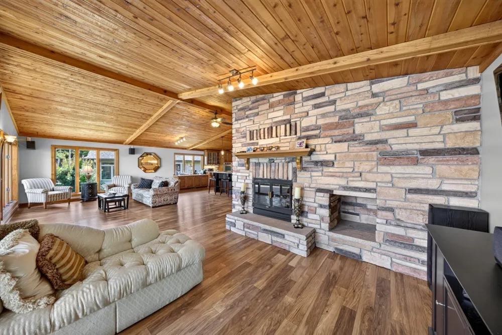 65054 140th Avenue Wabasha, MN 55981