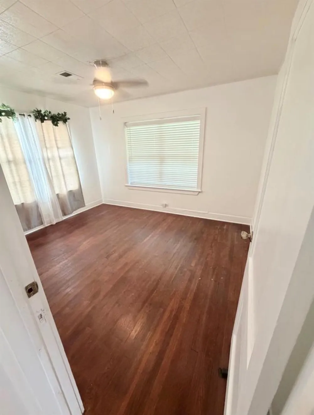 428 10th Avenue North Texas City, TX 77590