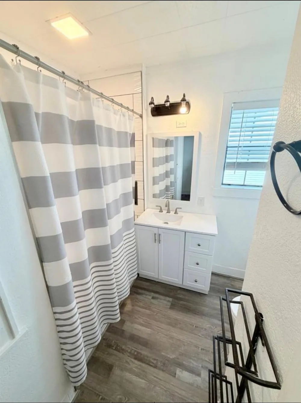 428 10th Avenue North Texas City, TX 77590
