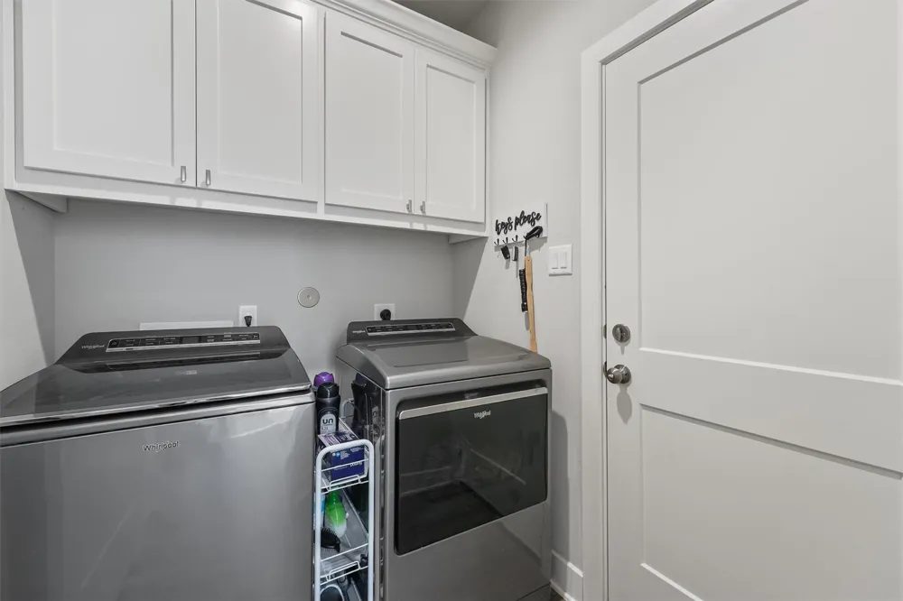 1700 Twin Oaks Circle Brenham, TX 77833