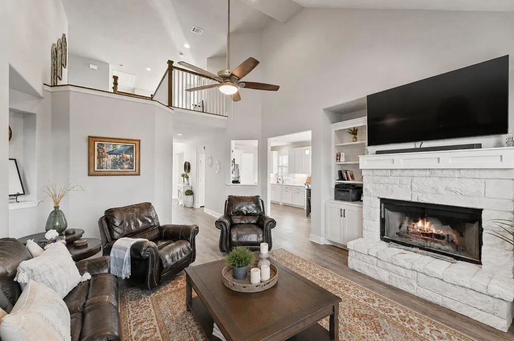 1700 Twin Oaks Circle Brenham, TX 77833