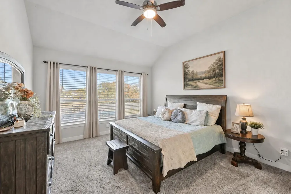1700 Twin Oaks Circle Brenham, TX 77833