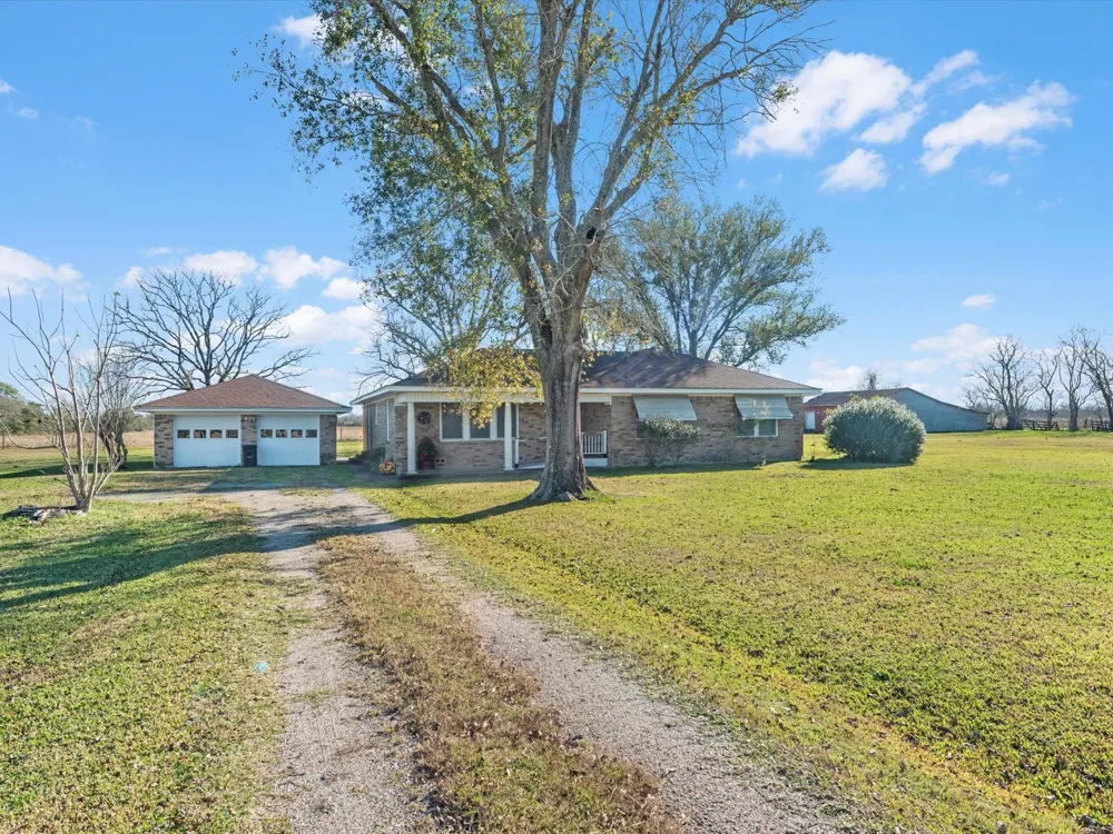 16910 Bohemian Hall Road Crosby, TX 77532
