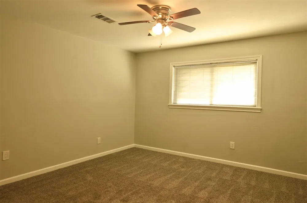 9810 Cliffwood Drive Houston, TX 77096