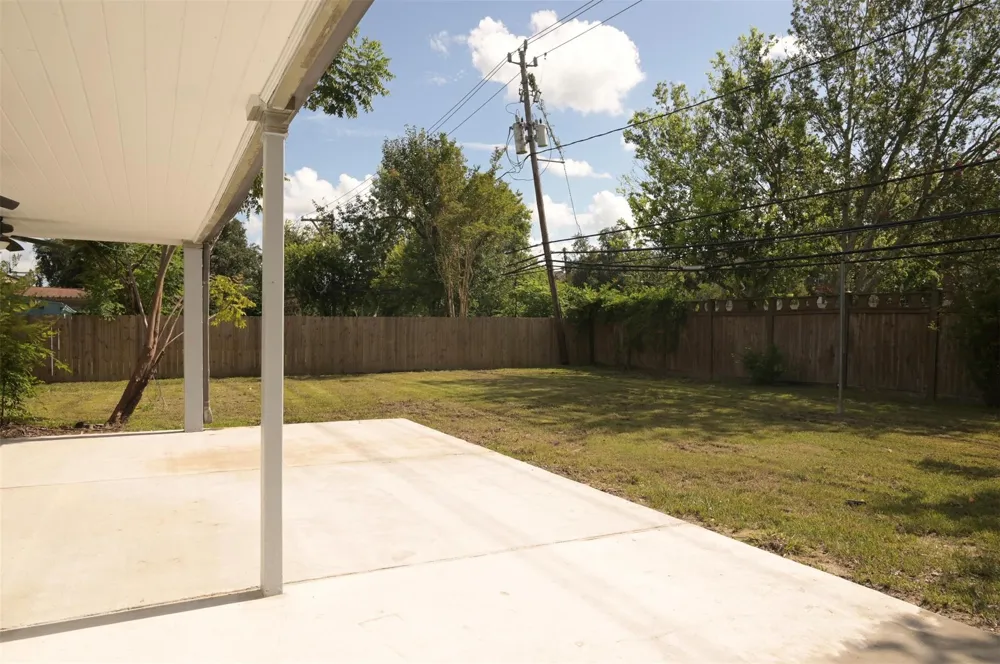 9810 Cliffwood Drive Houston, TX 77096