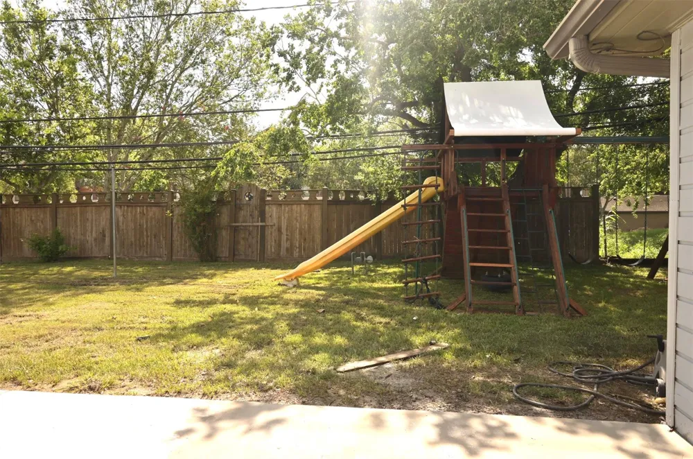 9810 Cliffwood Drive Houston, TX 77096