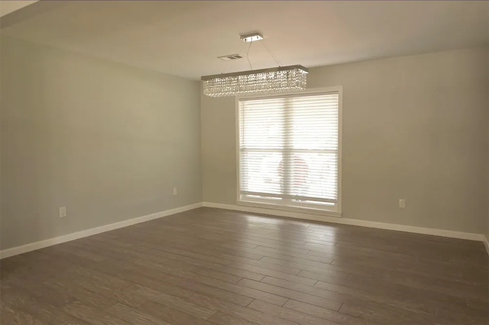 9810 Cliffwood Drive Houston, TX 77096