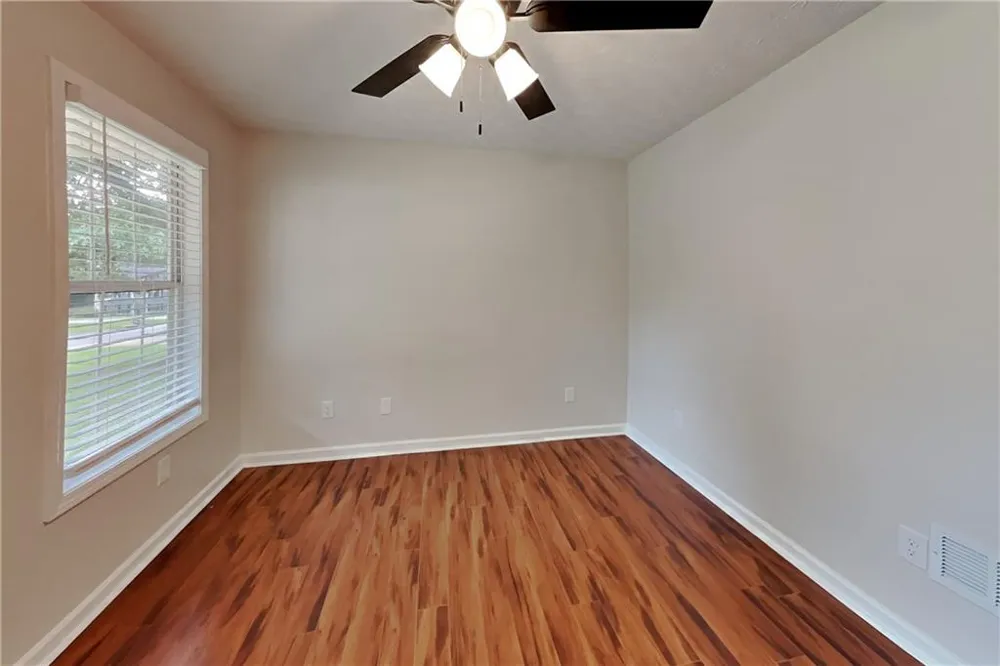 7318 Coral Lake Drive Flowery Branch, GA 30542