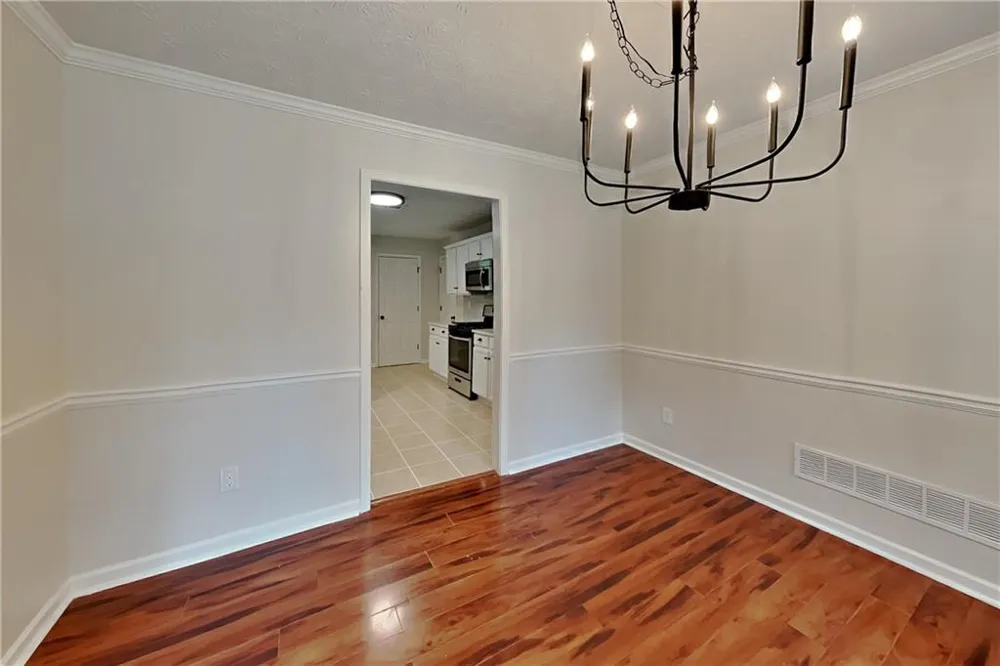 7318 Coral Lake Drive Flowery Branch, GA 30542