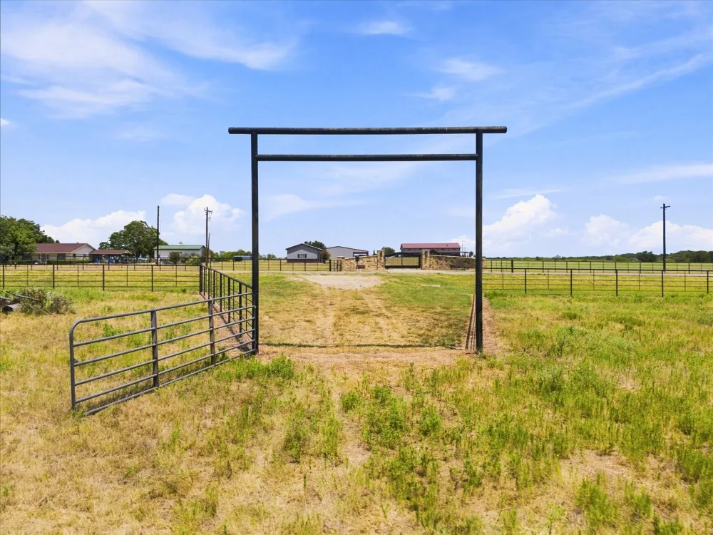 5467 Fm 987 Kaufman, TX 75142
