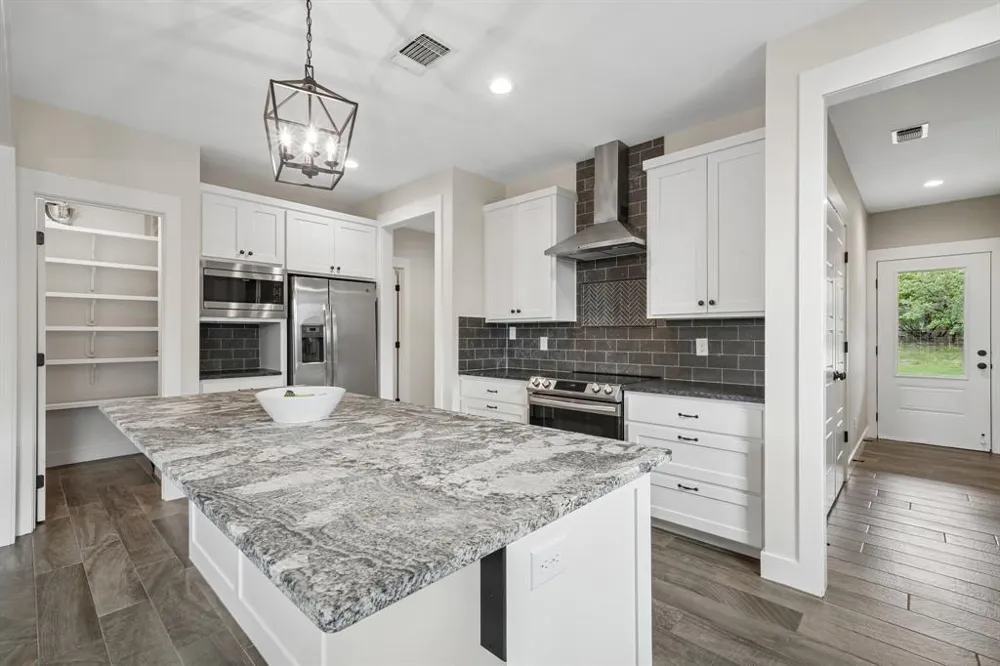 190 Magnolia Meadow Canyon Lake, TX 78133
