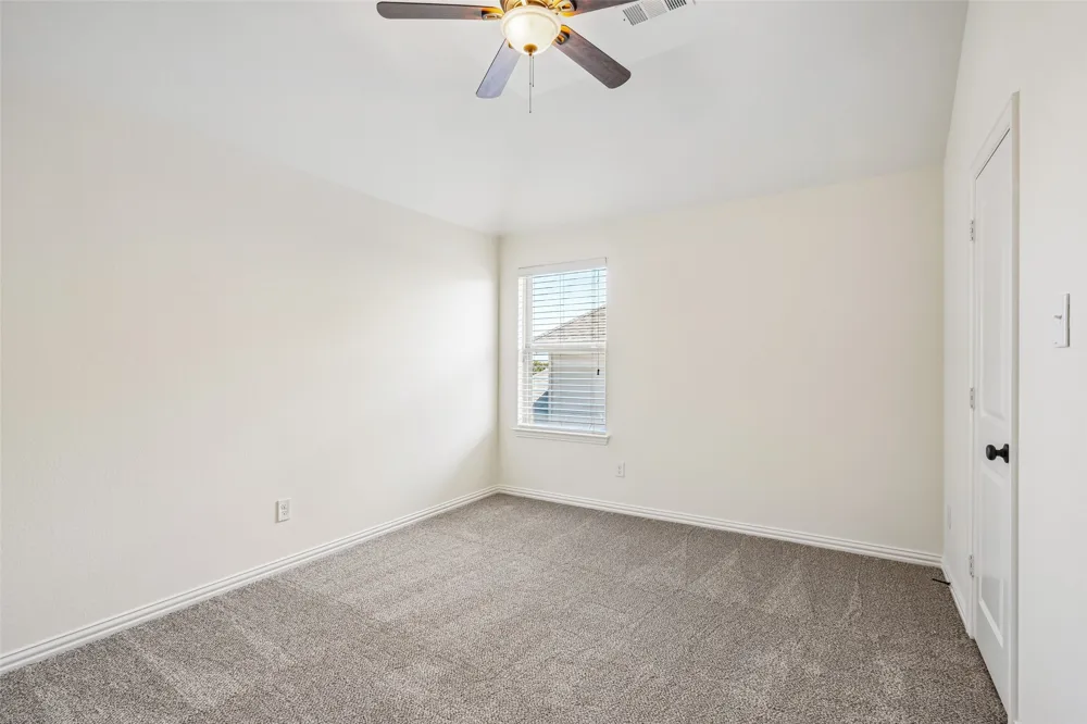 932 Champions Court Roanoke, TX 76262