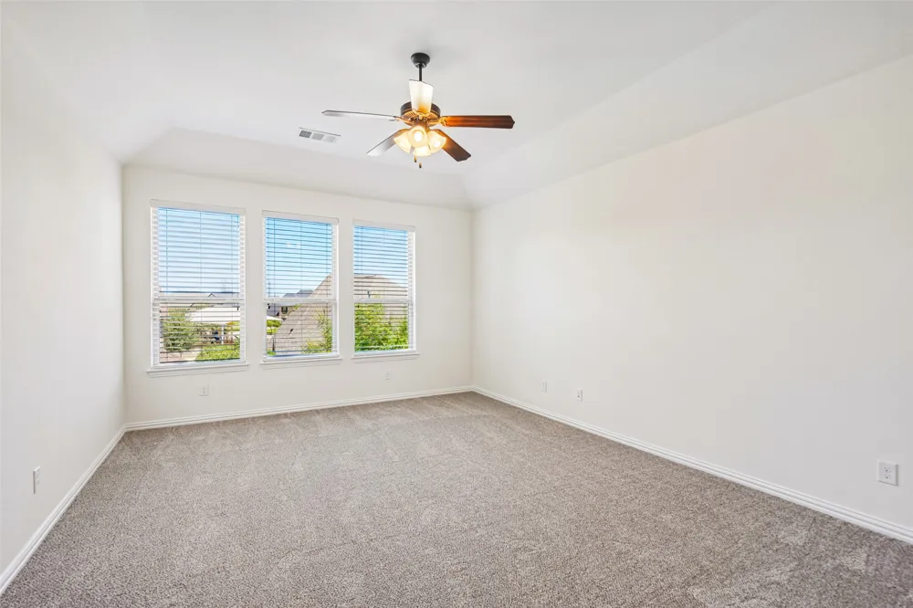 932 Champions Court Roanoke, TX 76262