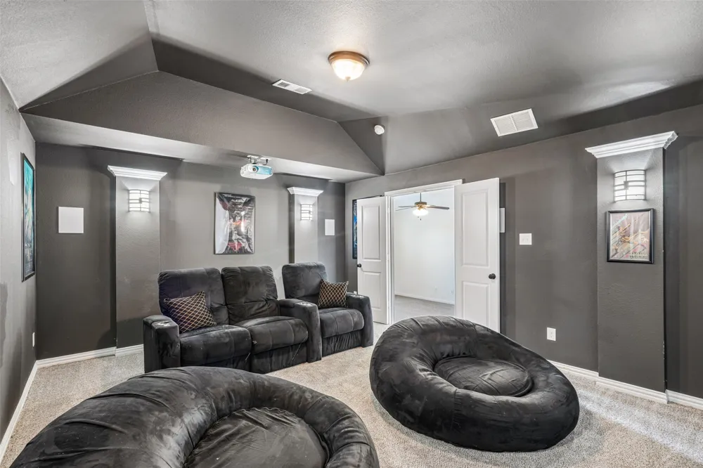 932 Champions Court Roanoke, TX 76262