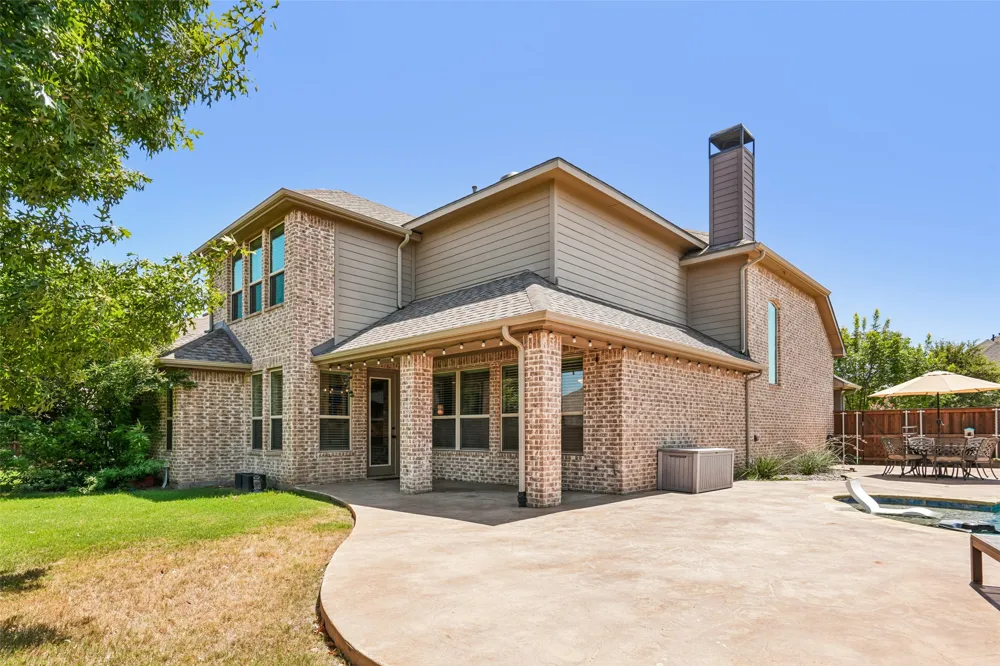 932 Champions Court Roanoke, TX 76262
