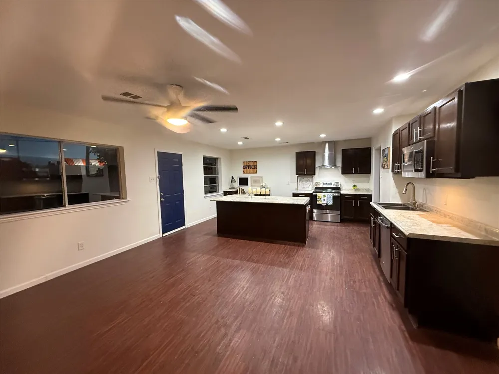 2721 Westview Drive Mesquite, TX 75150