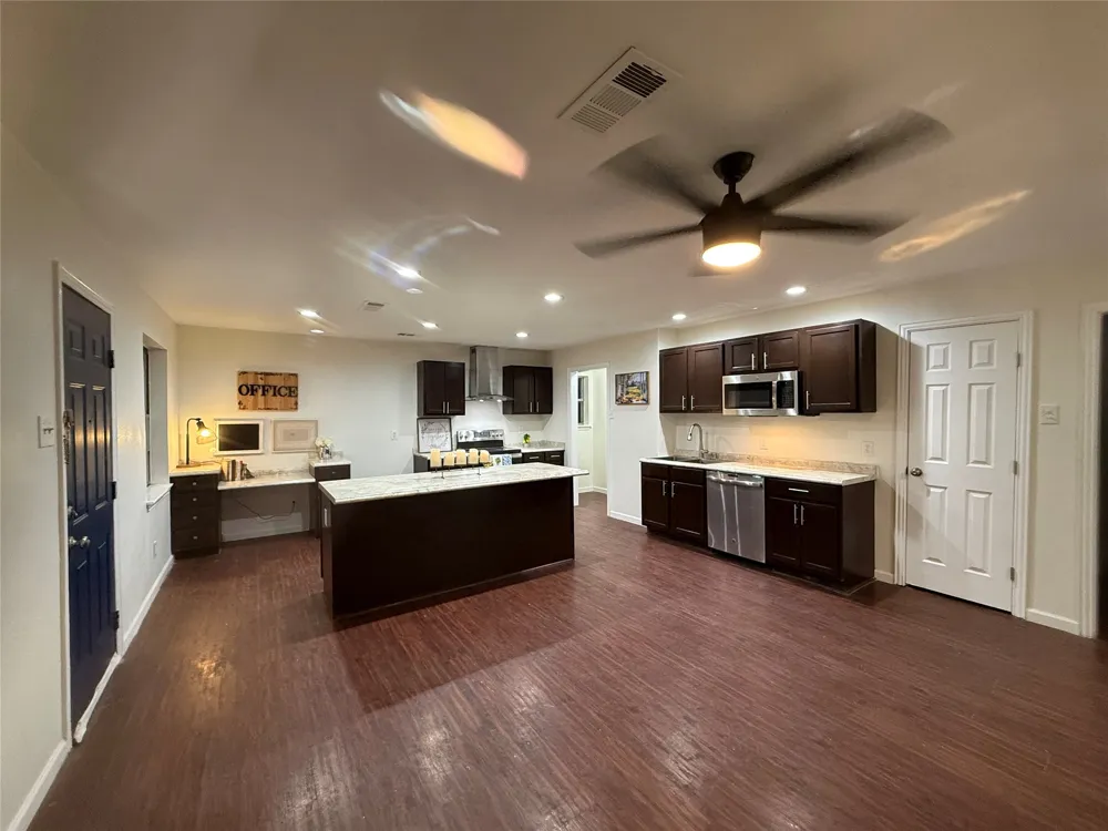2721 Westview Drive Mesquite, TX 75150